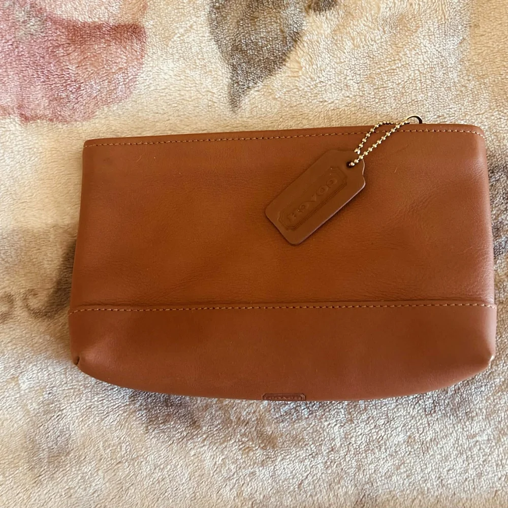 Vintage Coach British Tan Leather Pouch - Picture 2 of 3